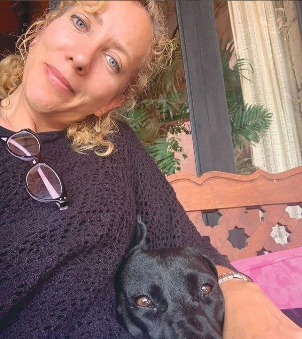 Sandra Palma in her studio